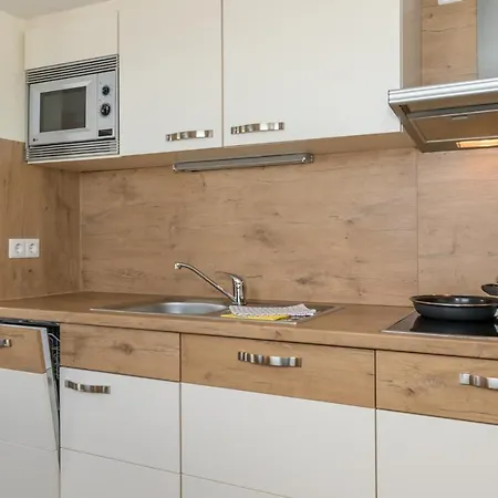 Utesch's Lägenhet *